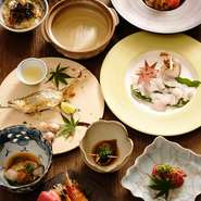 料理の内容は日によって変わる、全8品のコース。旬の食材が使われる充実した内容で、コストパフォーマンスが高い人気のコース です。※写真はイメージです。