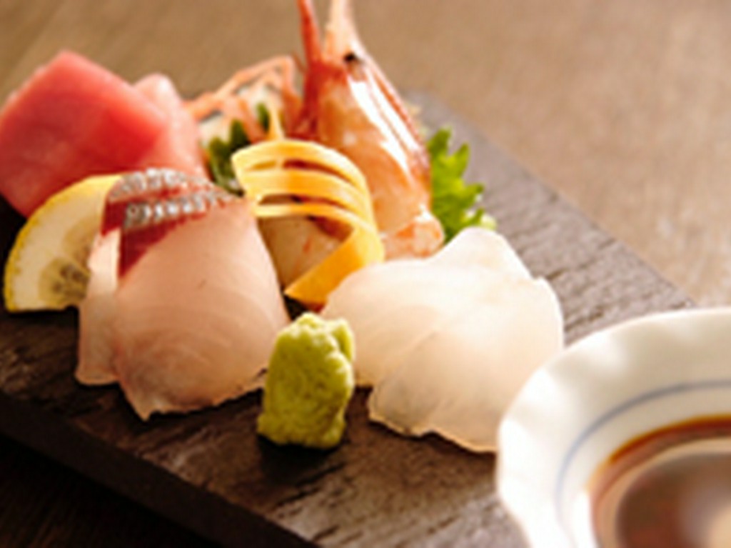 その日とれたての鮮魚のお刺身がおすすめ。素材の良さが活きる『日和コース』