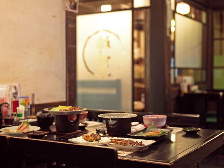 こだわりの「鳥料理」と「日本酒」を手頃な価格で