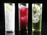 みんな、酎ハイと思っているかもしれませんが
日本酒のカクテルです。