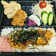 お昼の一番人気！
定番のお昼ご飯です。