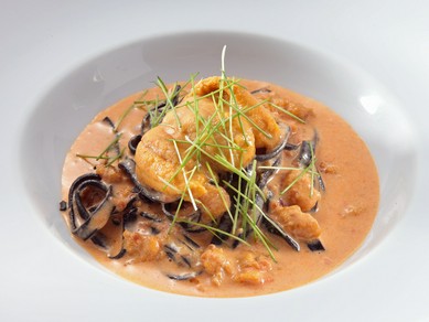 シェフもおすすめ人気ナンバーワン『蒸しウニのパスタ』