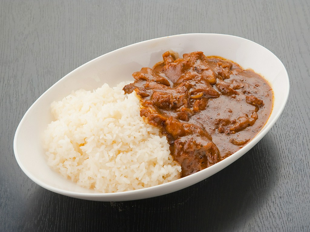 牛すじをとろとろ煮込んだ『牛すじカレー』