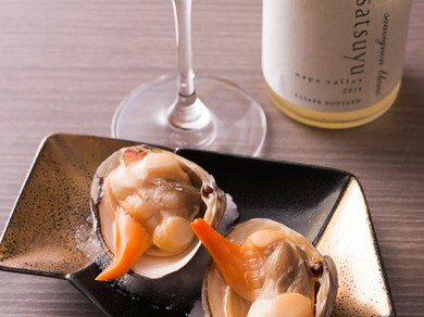 入手困難な白ワイン『あさつゆ』を独自ルートで常備