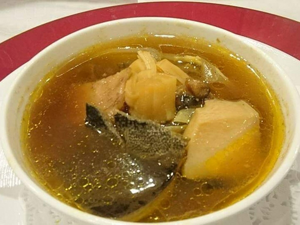 『スッポンのスープ』※コース料理 の一部です。