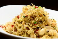 ご飯にも日本酒にも良く合う『しらすとピーナッツの炒めもの』