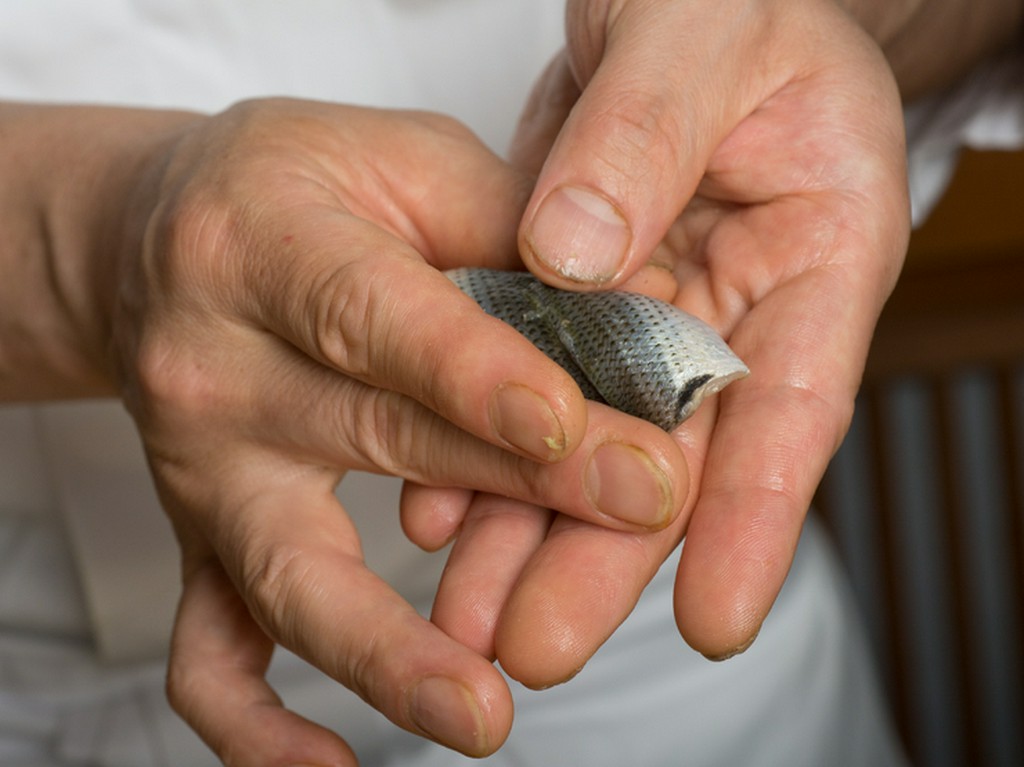 生産者とお客様をつなぐ立場で、みんなを笑顔にする店づくりを