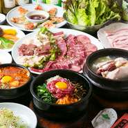 本場韓国の家庭料理をお腹いっぱい楽しめるコースは、カップルセット2名から2,780円（税別）、お鍋セット2名から2,980円（税別）などがおすすめです！