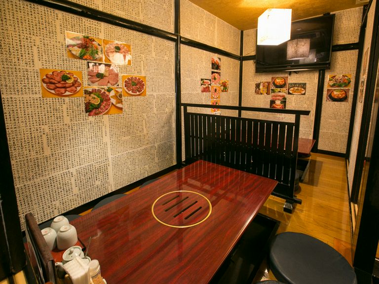 少人数から大人数までの宴会に対応可能!