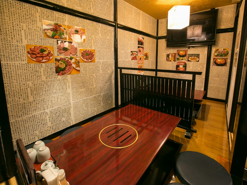 少人数から大人数までの宴会に対応可能！