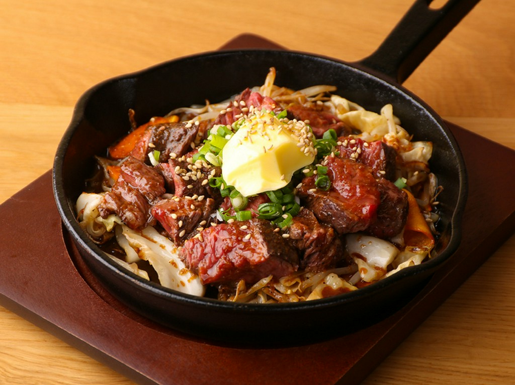 『厚切り牛ハラミステーキ150g　自家製ステーキソース』