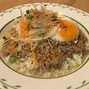 ～クセになる旨辛カレーです～