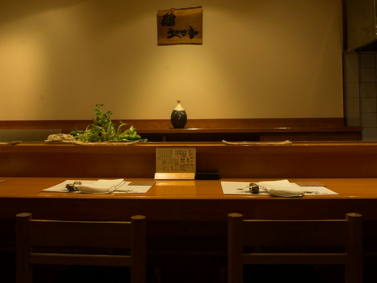 記念日などのお祝い事に、ご夫妻や大人のカップルで至福のときを