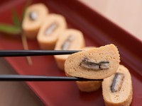 宮崎や鹿児島でとれた国産の肉厚な鰻を使用。出汁が入っていて中はジューシー、外はとろんとしていてその美味しさがやみつきになります。