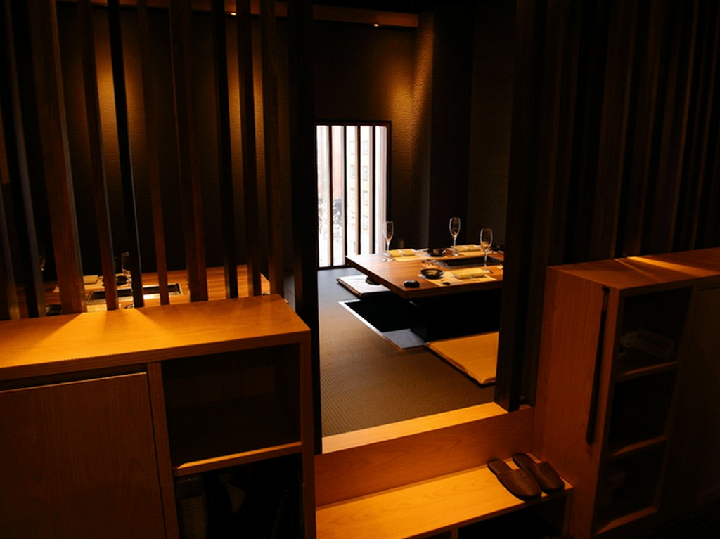 落ち着いた雰囲気の完全個室をご用意しております