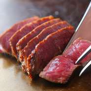 ※取り分ける必要が無いよう１皿ごとお料理をお出ししております。
※お席の時間制はございません。
※表示価格は全部込みの価格です。