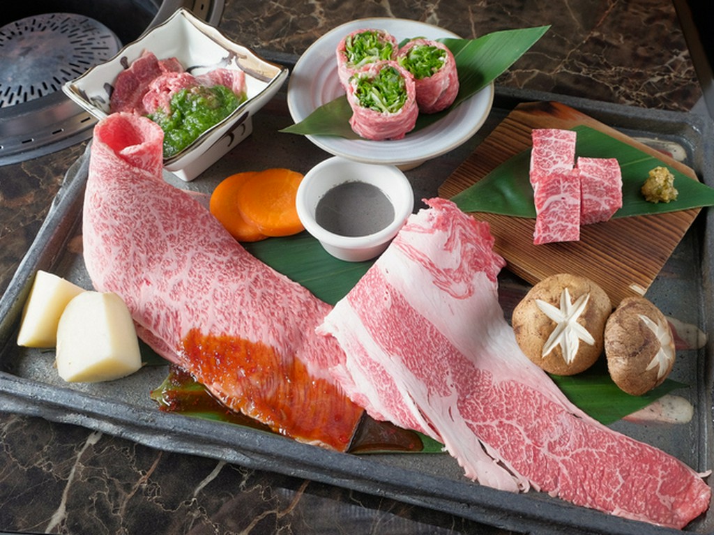 【京の焼肉処　弘】おすすめの食べ方を提案『今宵限りの盛り合わせ』