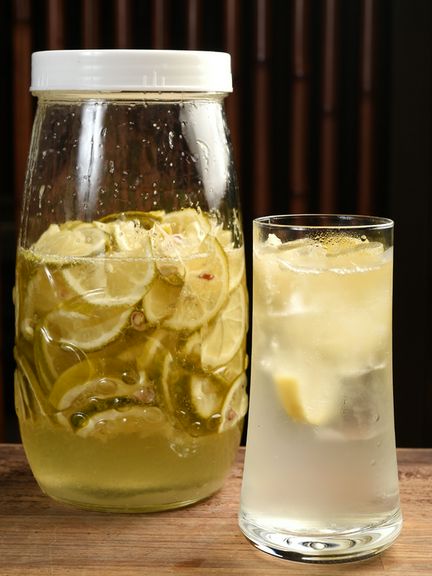 お肉とも相性抜群、豊富なお酒を用意