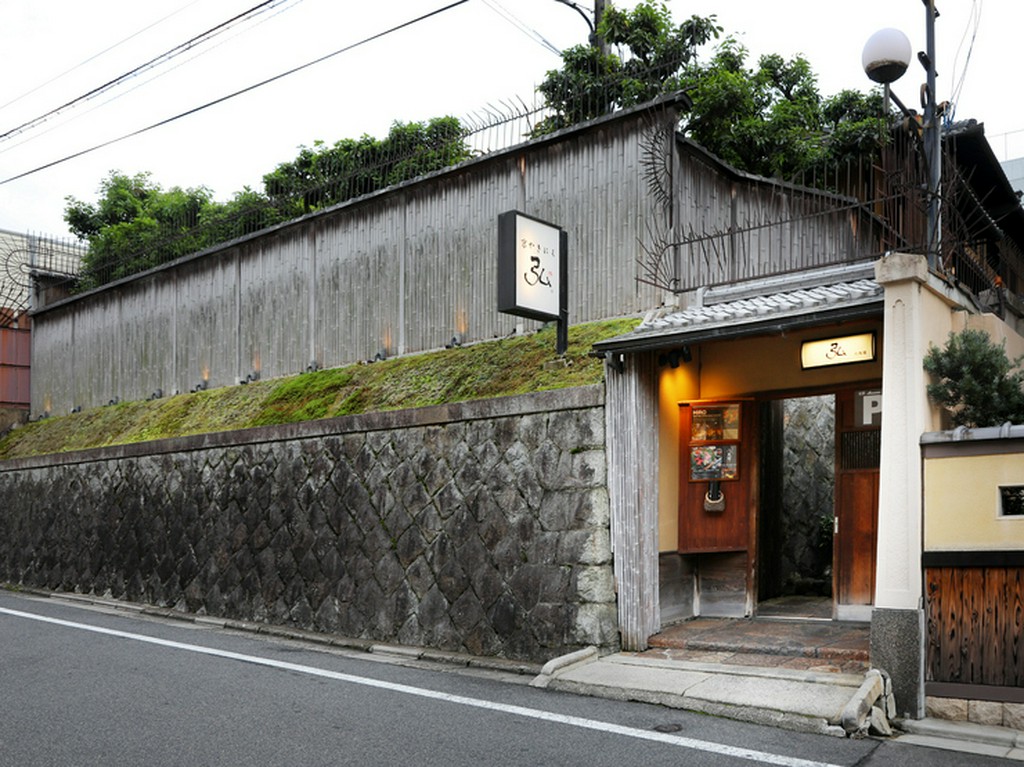 観光の方はもちろんの事、記念日やご接待、お食事会でのご利用も