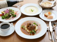 前菜（サラダ付）＋メイン＋パン＋コーヒー