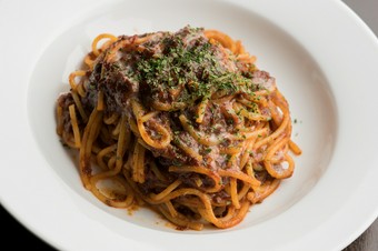 王道のミートソースの味わいを楽しむ『自家製ボロネーゼ』
