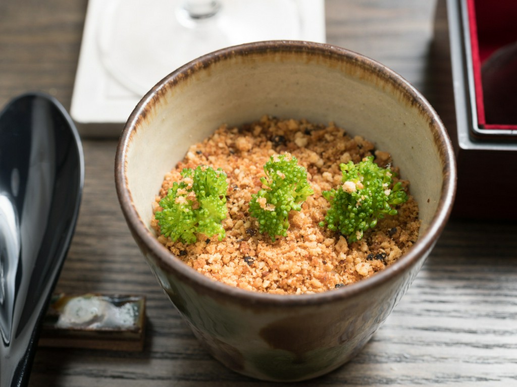 サーターアンダギーが美味しさの決め手！個性派ポテトサラダ『糸満の畑』