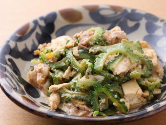 相性抜群な食材の共演『あぐー豚のゴーヤーチャンプルー』　★