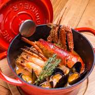 魚介の旨みが堪能できる『ブイヤベース』