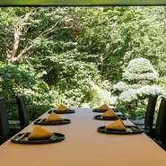 春に向けて、ちょっと贅沢な歓送迎会に日本庭園を望む個室はいかがですか？お料理はご予算に合わせて様々なコースをご用意しております。詳しくはHPから。