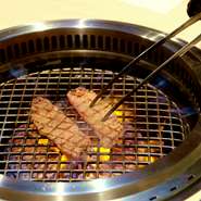 ついに開始、A5ランク和牛の焼肉と肉料理の「肉割烹」コース