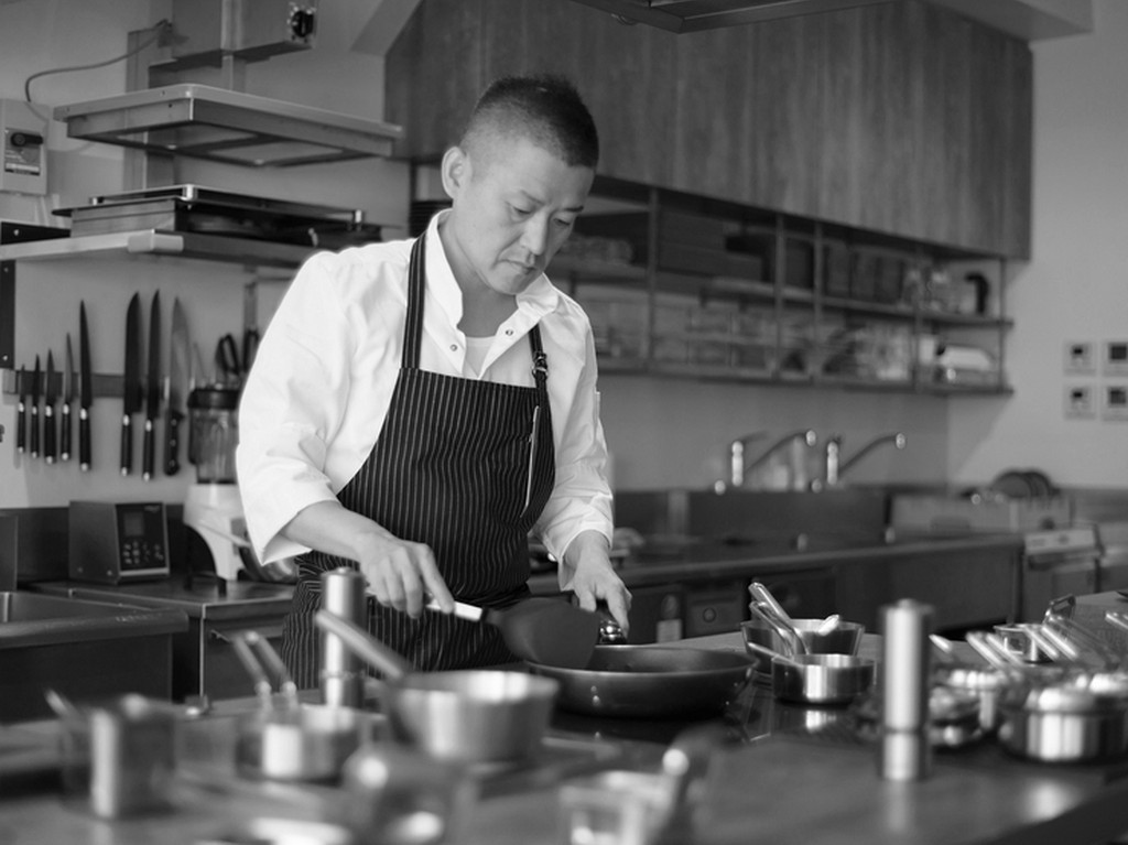 能登を中心に、味と香りにすぐれる北陸の旨い食材を探して提供