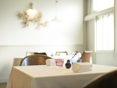 進化を続ける日本ワインの最高峰を厳選。マリアージュの妙に酔う