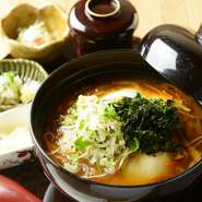 サラダ・小鉢・赤出し・香の物