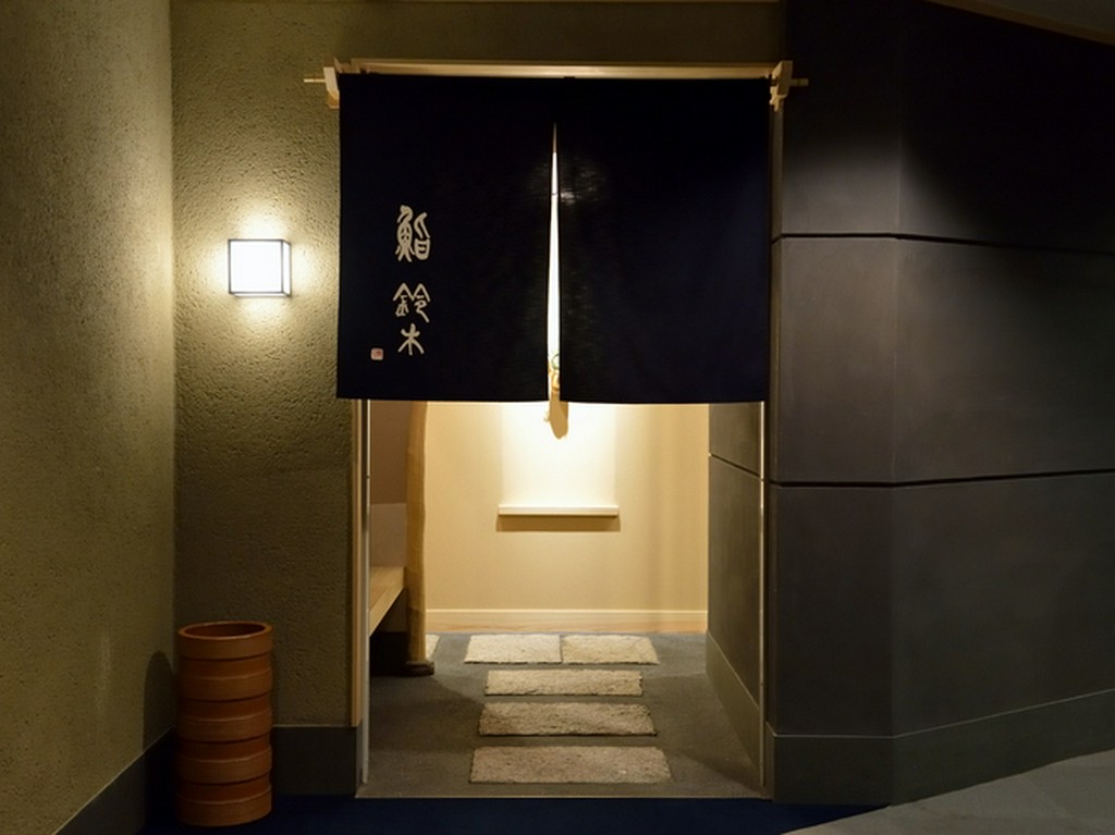 都心でありながら喧騒とは無縁の落ち着いた空間