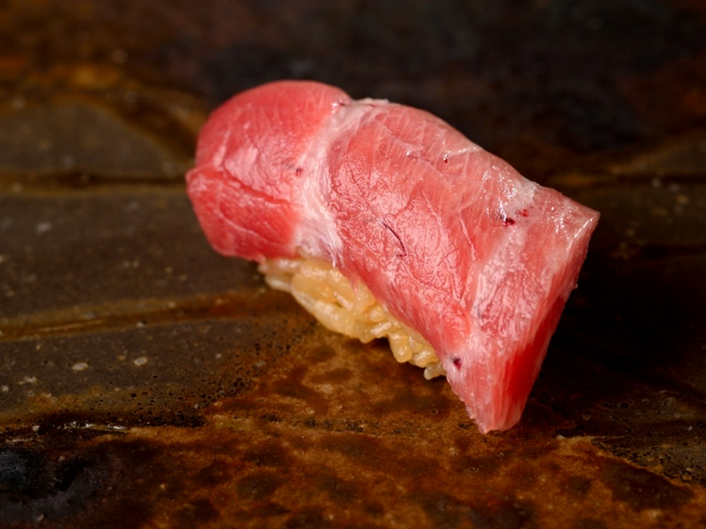 こだわりのシャリと互いを高め合う自慢の『トロ』