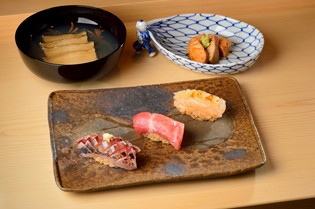 まろやかなシャリと厳選ネタで仕立てる自慢の『握り』