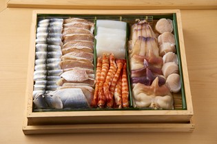 鮮度は当然、加藤大親方から学んだ江戸前の仕事を施す