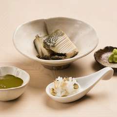 余った肝ソースはごはんと混ぜて。繊細な仕事と工夫が光る『煮鮑』