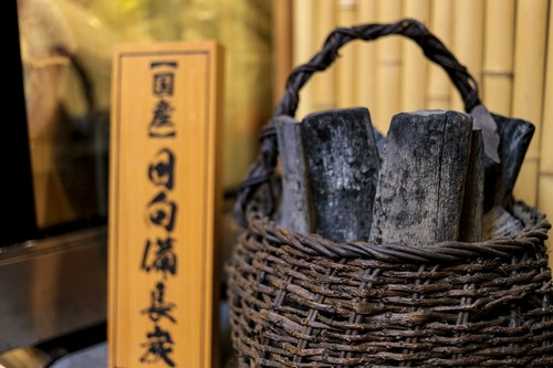 国産の日向備長炭