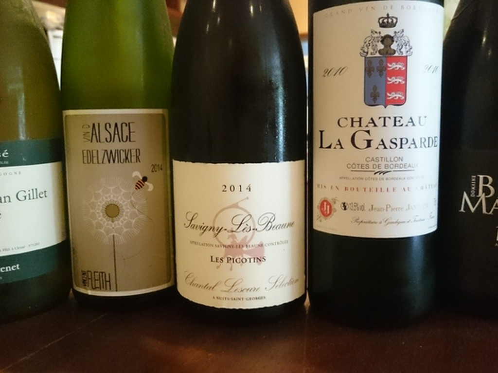 料理を引き立てる「マキコレワイン」を中心にセレクト