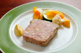 熊本産天草梅肉豚のパテドカンパーニュ