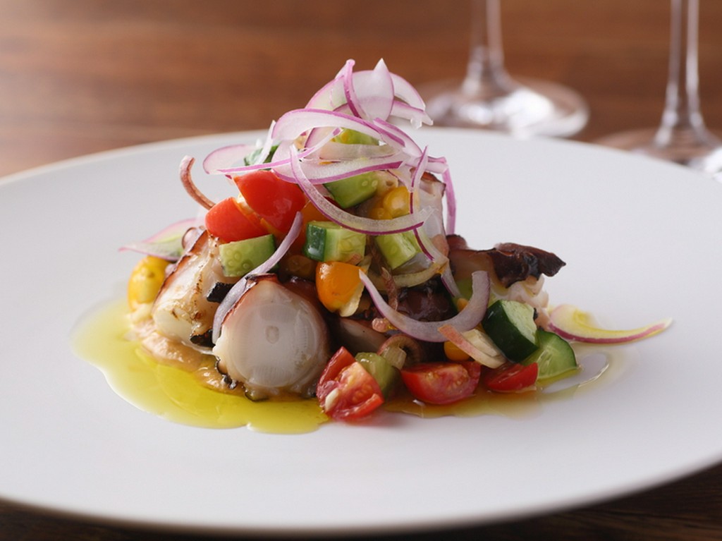 海産物独特のクセがない『淡路タコのカルパッチョ』