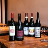 美味しいワインとお肉が食べたくなったら、ぜひ【オーレベアーテ】へお越しください。うま味とやわらかさ、ヘルシーさを兼ね備えた熊本阿蘇産の赤牛や、旬が一ヶ月と貴重な吉野上北山村産の夏鹿はオススメです。