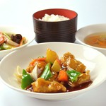 酢豚 / ミニ五目焼そば / ご飯 または お粥 / スープ