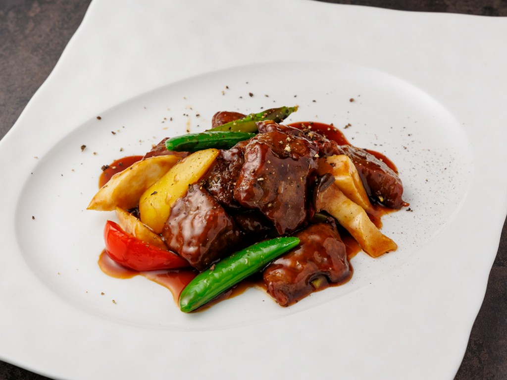 牛肉のオイスター炒め