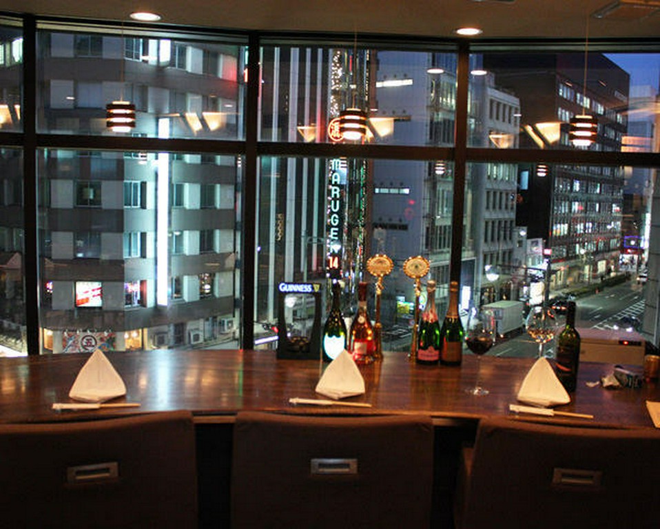 デートにふさわしい空間でロマンチックな時間を