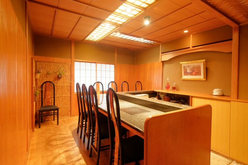 日本各地の和食によく合う日本酒を厳選