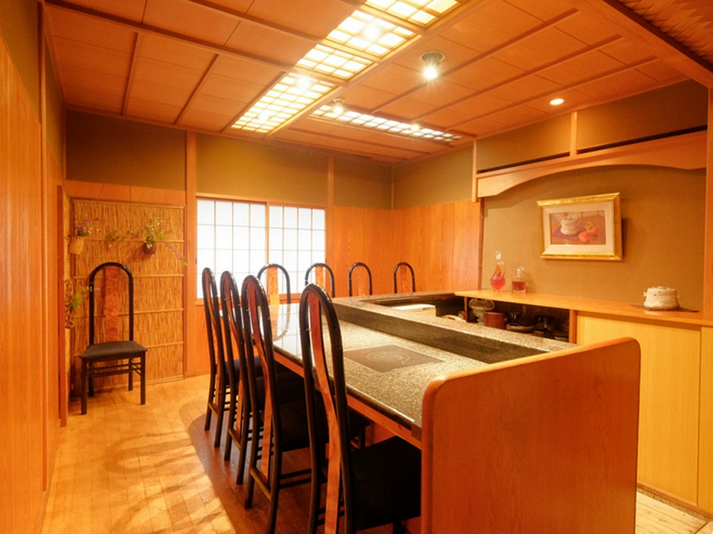 日本各地の和食によく合う日本酒を厳選