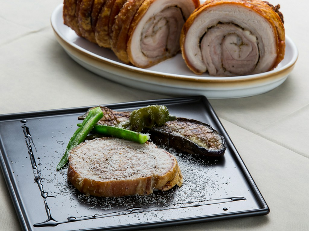 上質な豚バラ肉の美味しさを直に味わう『ポルケッタ』