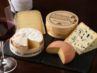 フランスが誇るチーズ熟成士がつくりあげた「熟成フロマージュ」